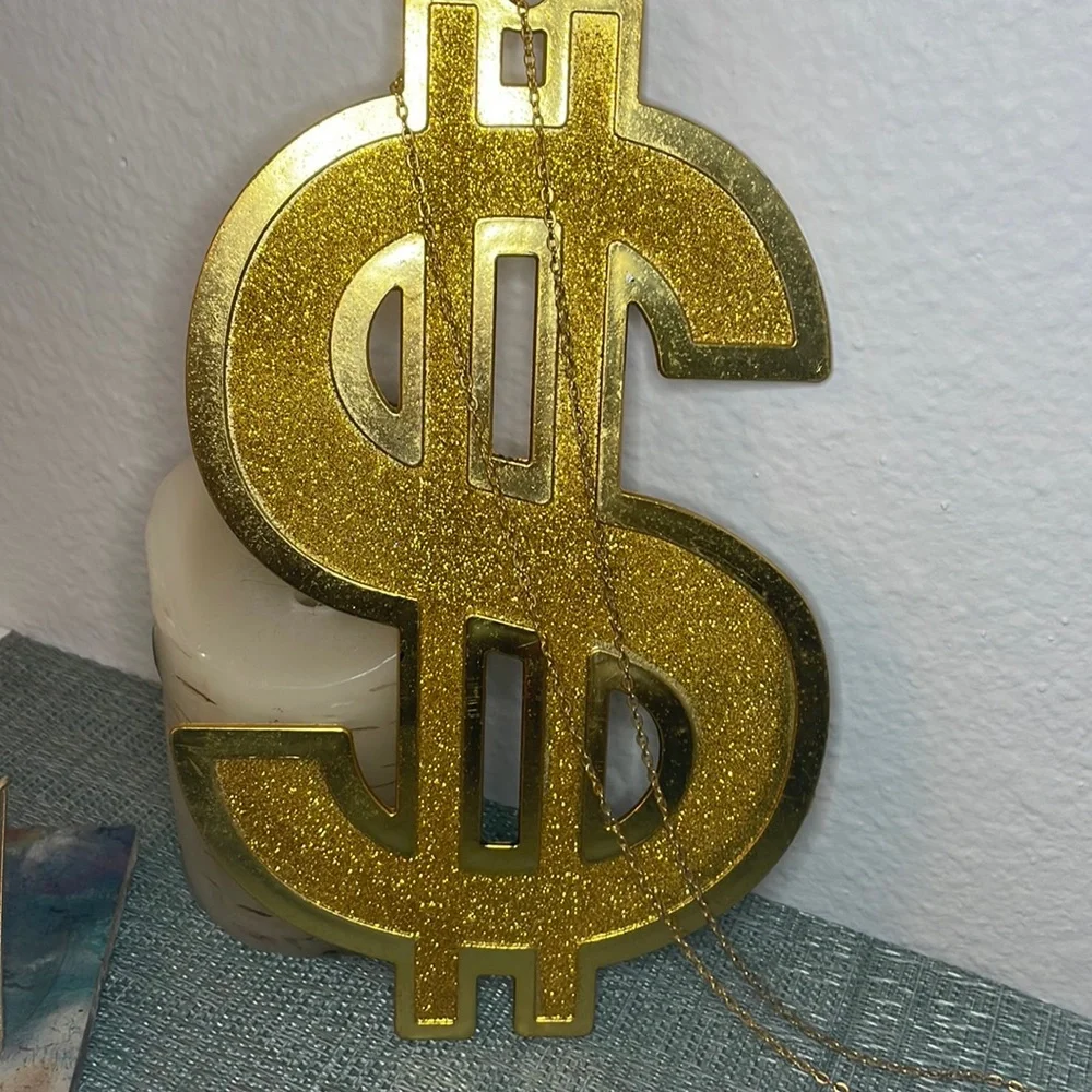 #77 Dollar Sign Sunglasses and Fake Gold Chain 💵